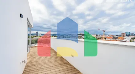 На продажу квартира 2-комн. студия 81 m² На продажу квартира 2-комн. студия 81 m²