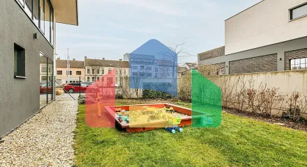 На продажу квартира 3-комн. студия 76 m²