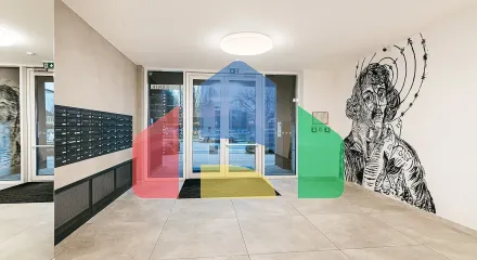 На продажу квартира 3-комн. студия 76 m²