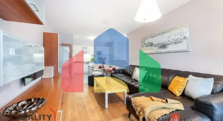 На продажу квартира 3-комн. студия 93 m²