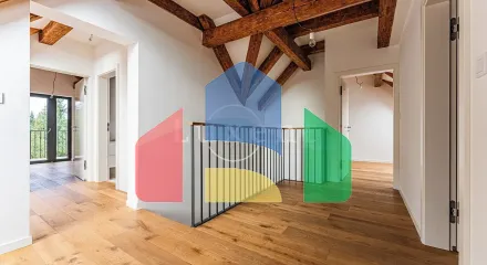 На продажу квартира 4-комн. студия 120 m² На продажу квартира 4-комн. студия 120 m²