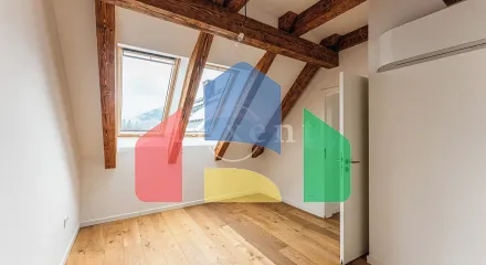 На продажу квартира 4-комн. студия 120 m² На продажу квартира 4-комн. студия 120 m²