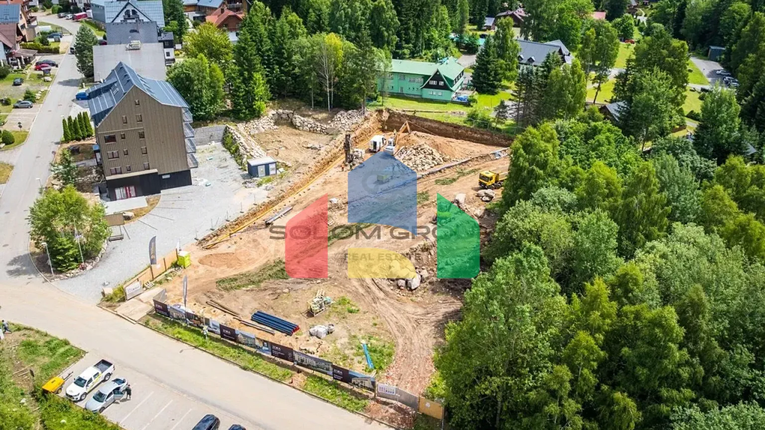 На продажу квартира 4-комн. студия 105 m²