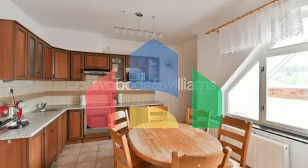 На продажу квартира от 6 комнат 157 m²