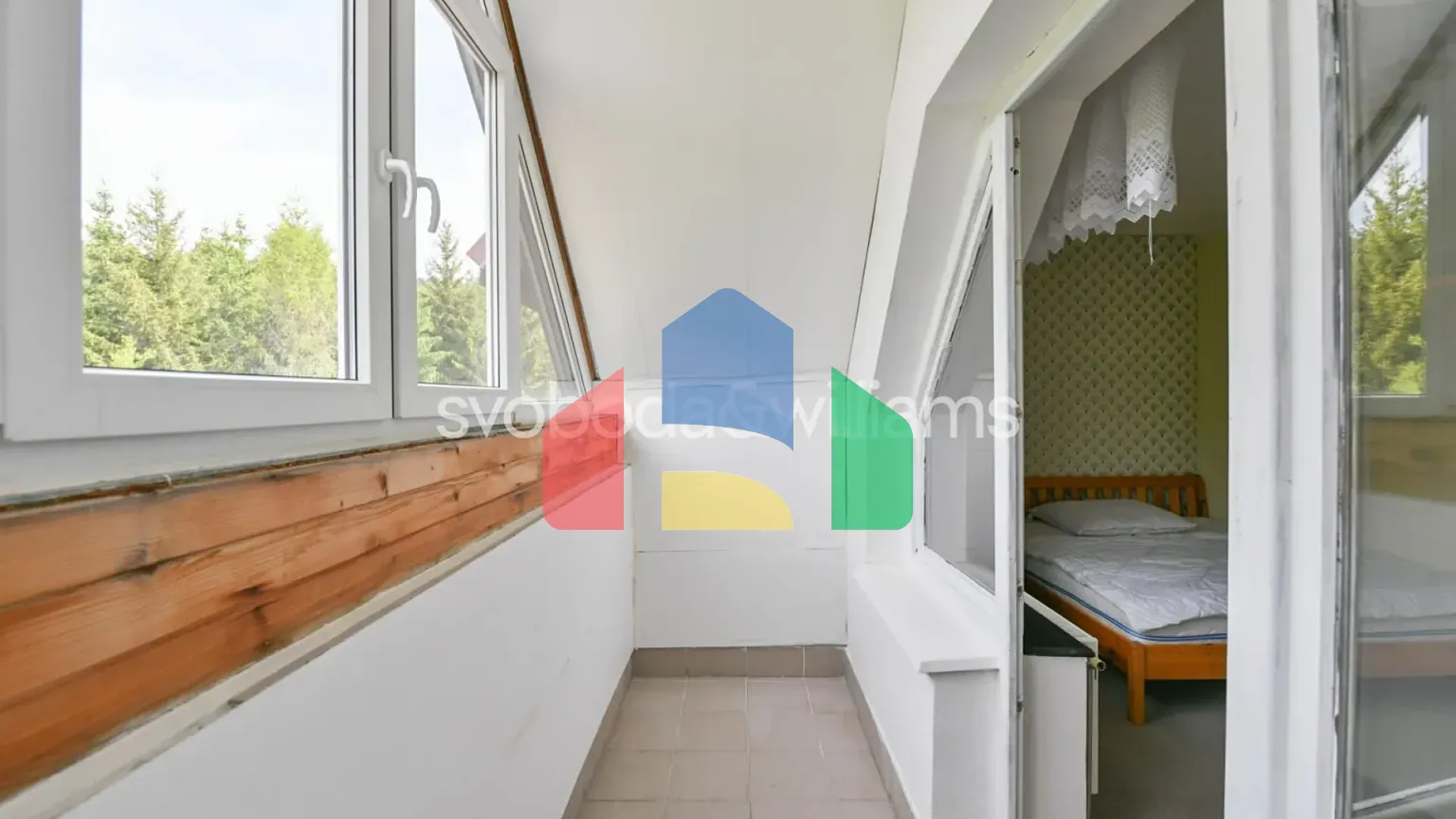 На продажу квартира от 6 комнат 157 m²