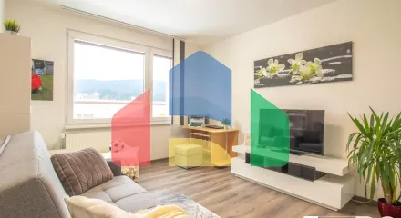 На продажу квартира 3-комн. студия 87 m² На продажу квартира 3-комн. студия 87 m²