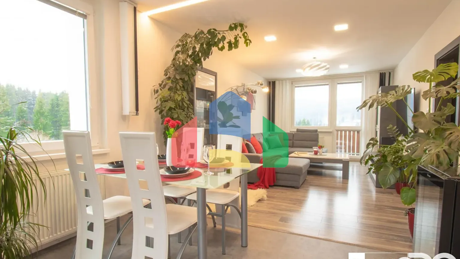 На продажу квартира 3-комн. студия 87 m²