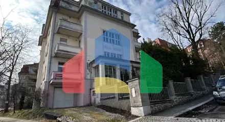 На продажу квартира 3-комн. студия 105 m²