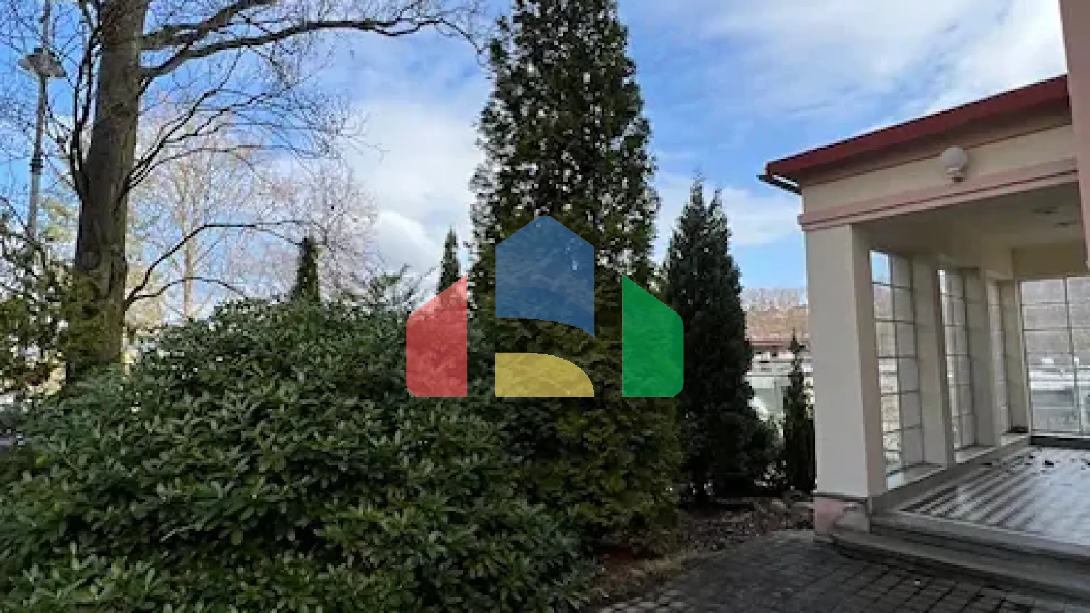 На продажу квартира 3-комн. студия 105 m²