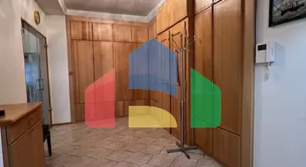 На продажу квартира 3-комн. студия 105 m²