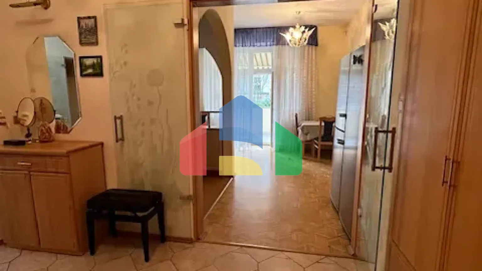 На продажу квартира 3-комн. студия 105 m²