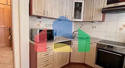 На продажу квартира 3-комн. студия 105 m²