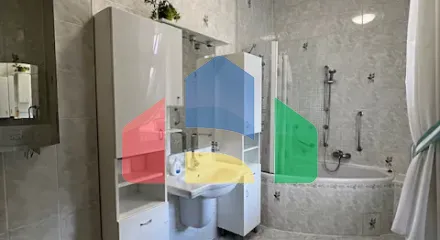 На продажу квартира 3-комн. студия 105 m²