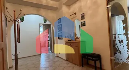 На продажу квартира 3-комн. студия 105 m²