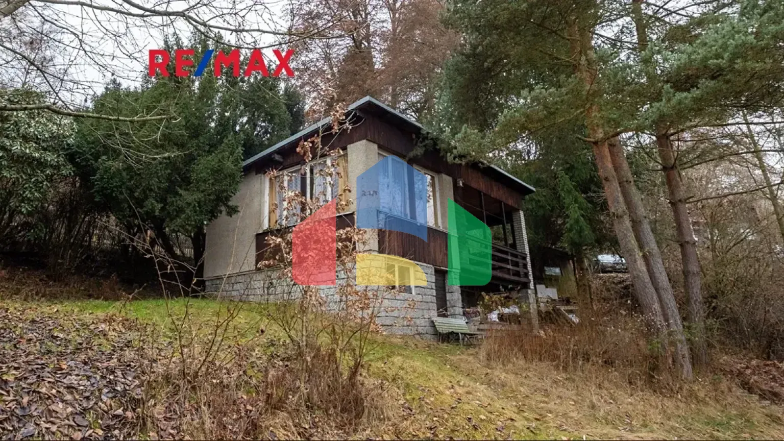 На продажу хижины 36 m², земельный участок 587 m²