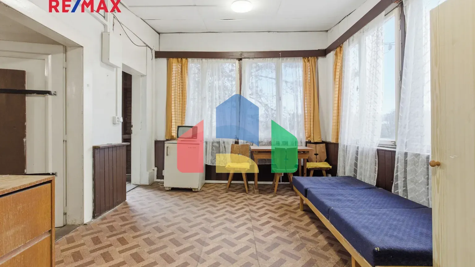 На продажу хижины 36 m², земельный участок 587 m²