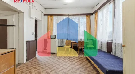 На продажу хижины 36 m², земельный участок 587 m²