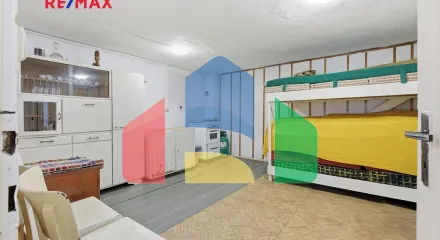 На продажу хижины 36 m², земельный участок 587 m²