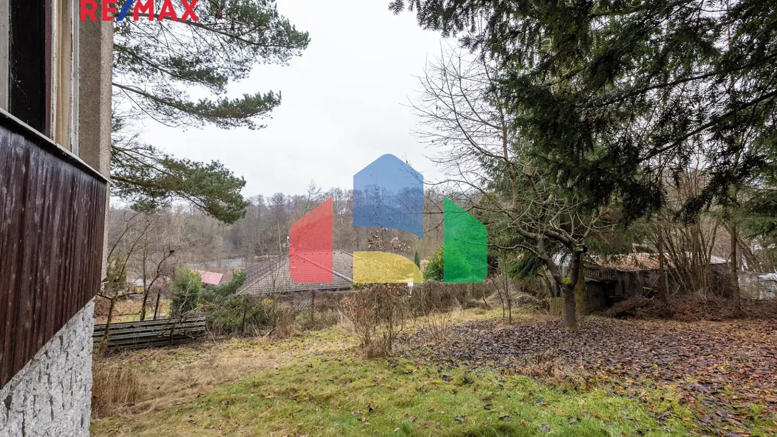 На продажу хижины 36 m², земельный участок 587 m²