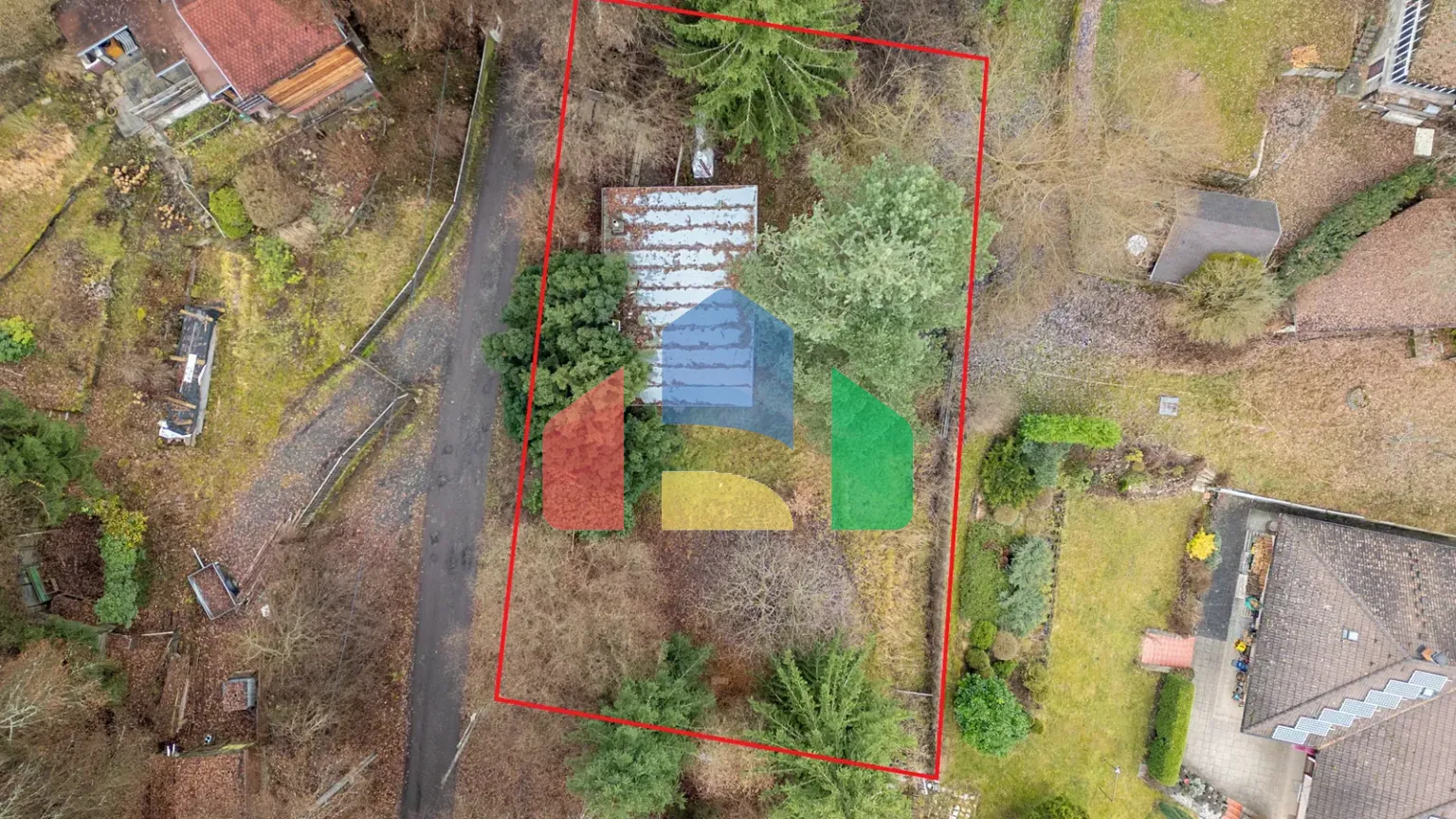 На продажу хижины 36 m², земельный участок 587 m²