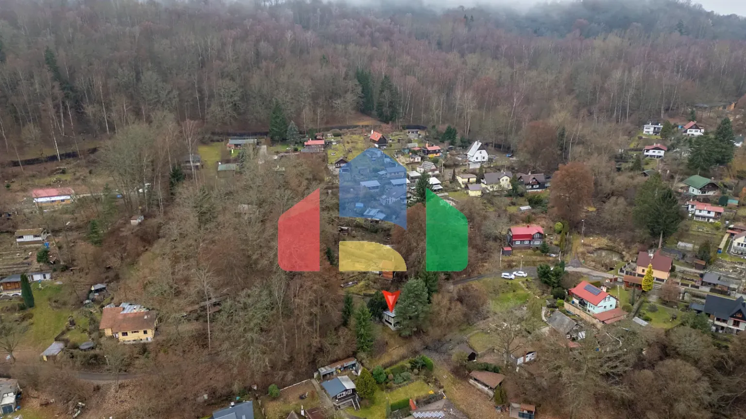 На продажу хижины 36 m², земельный участок 587 m²