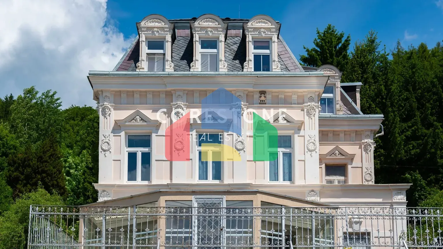 На продажу виллы 701 m², земельный участок 732 m²