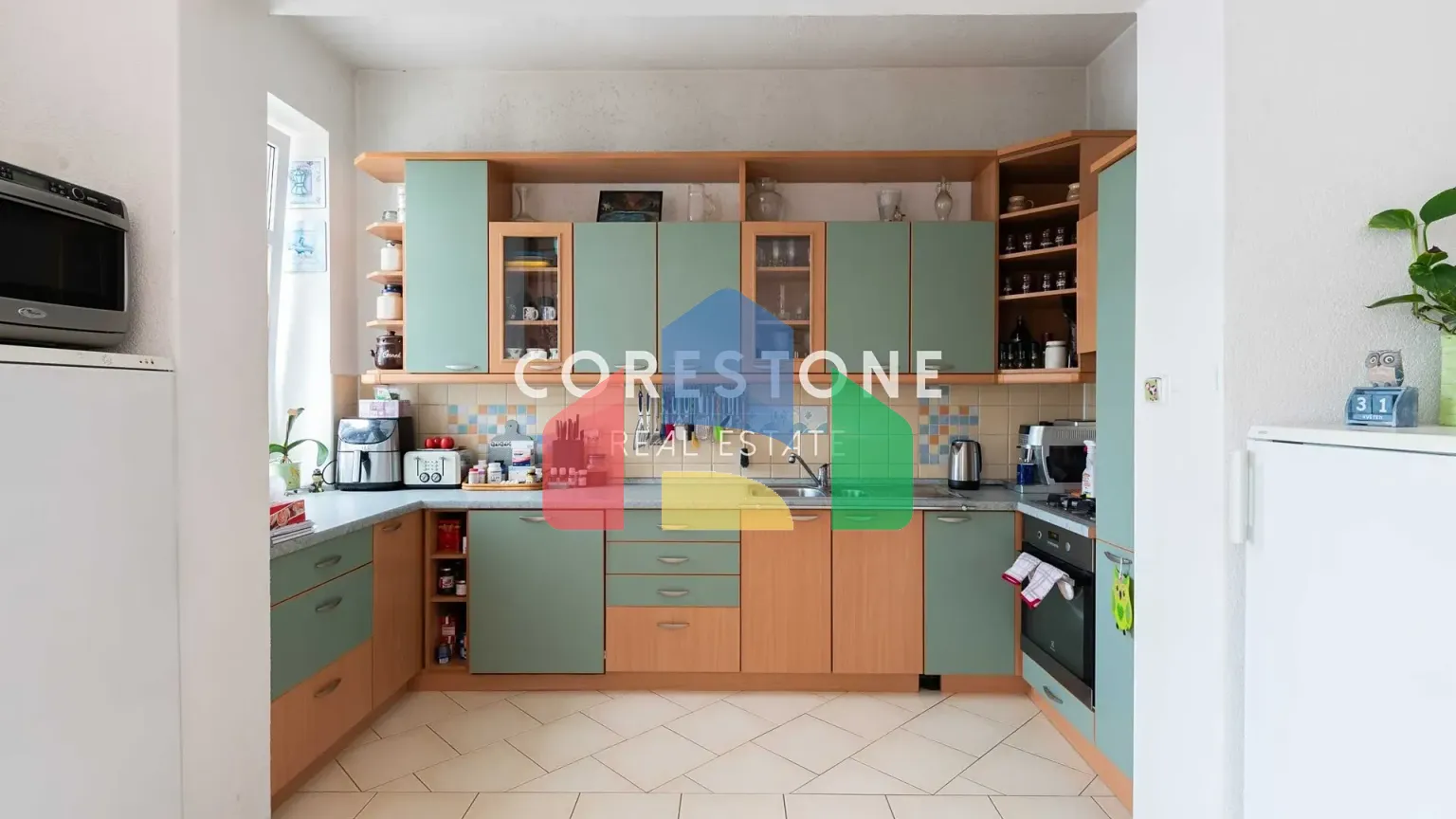 На продажу виллы 701 m², земельный участок 732 m²