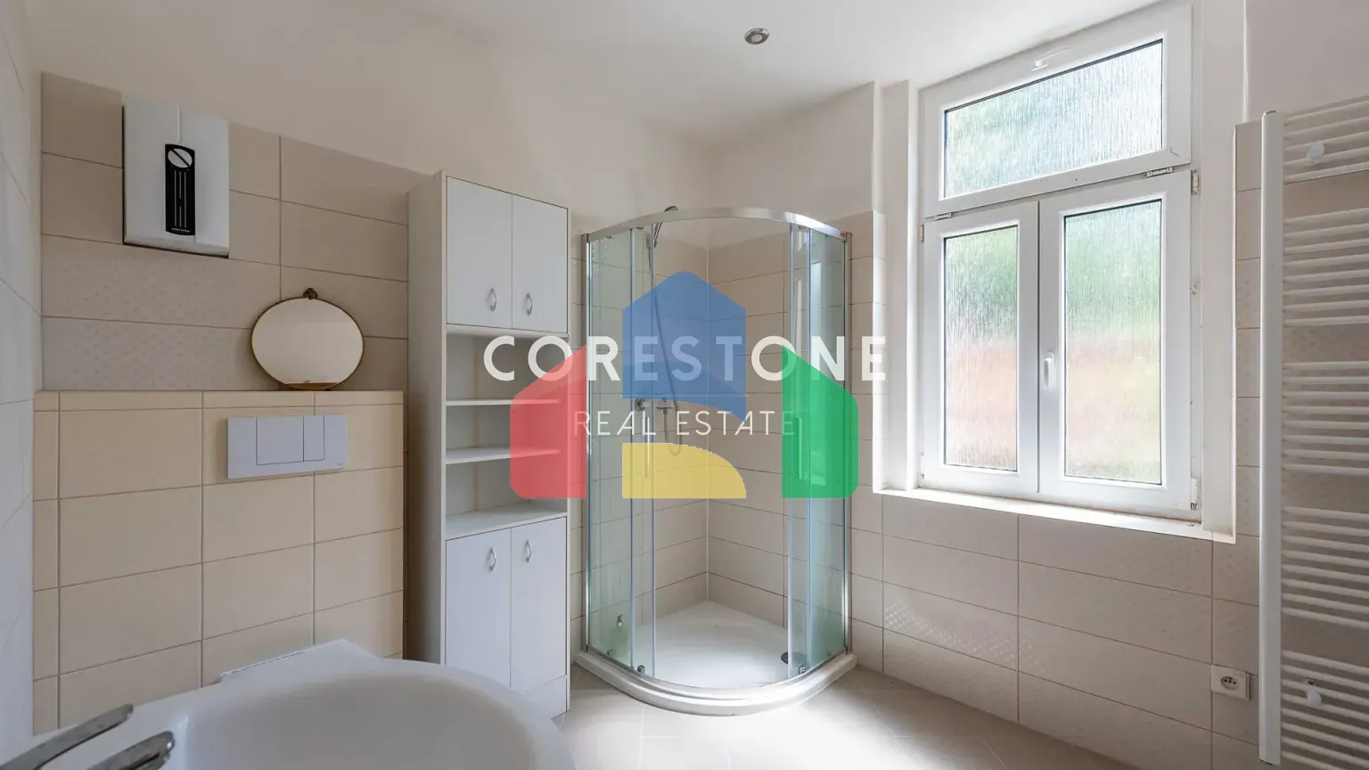 На продажу виллы 701 m², земельный участок 732 m²