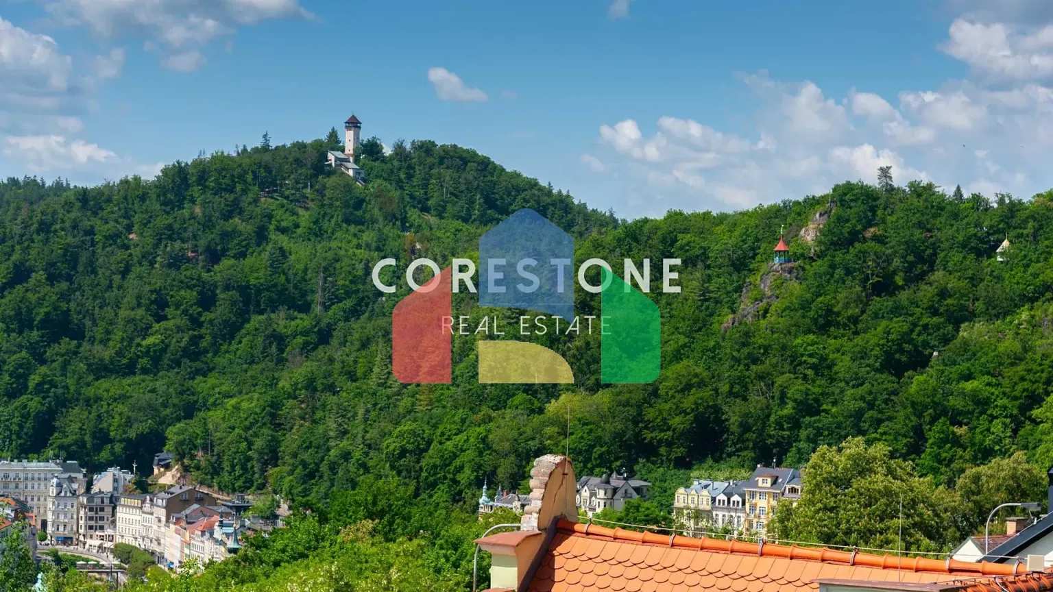 На продажу виллы 701 m², земельный участок 732 m²