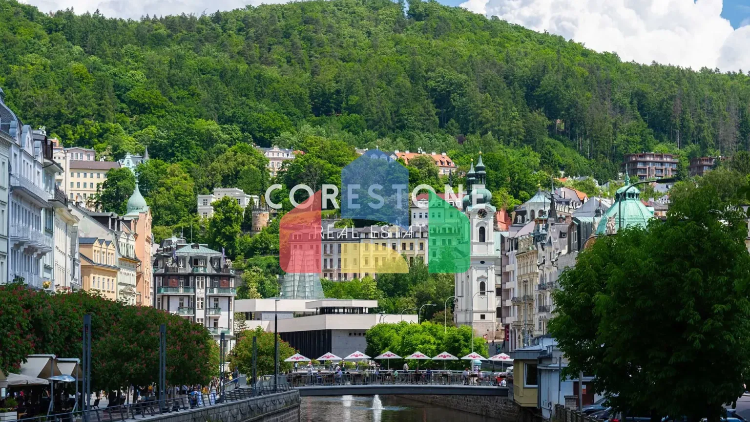 На продажу виллы 701 m², земельный участок 732 m²