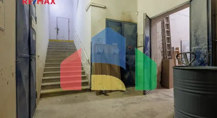 На продажу производственные цеха 1766 m²