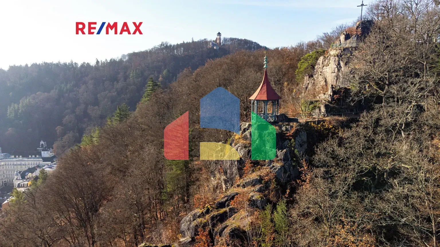 На продажу семейные дома 222 m², земельный участок 126 m²