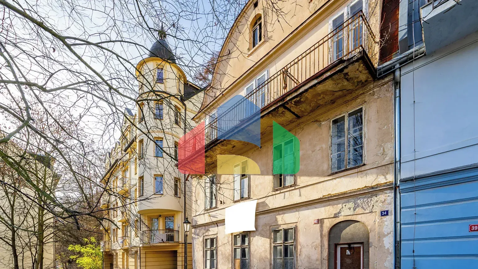 На продажу семейные дома 222 m², земельный участок 126 m²