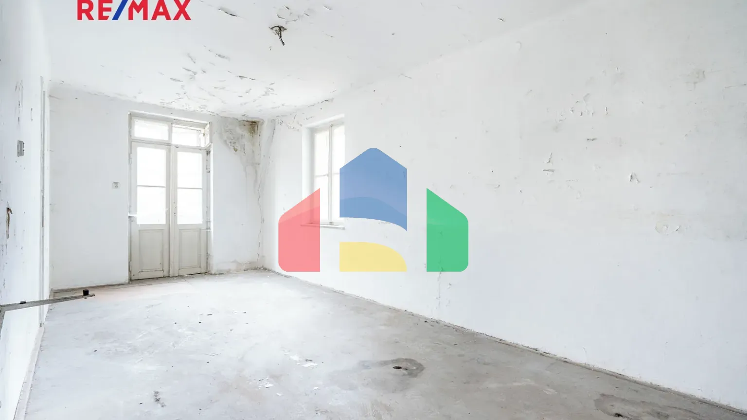 На продажу семейные дома 222 m², земельный участок 126 m²