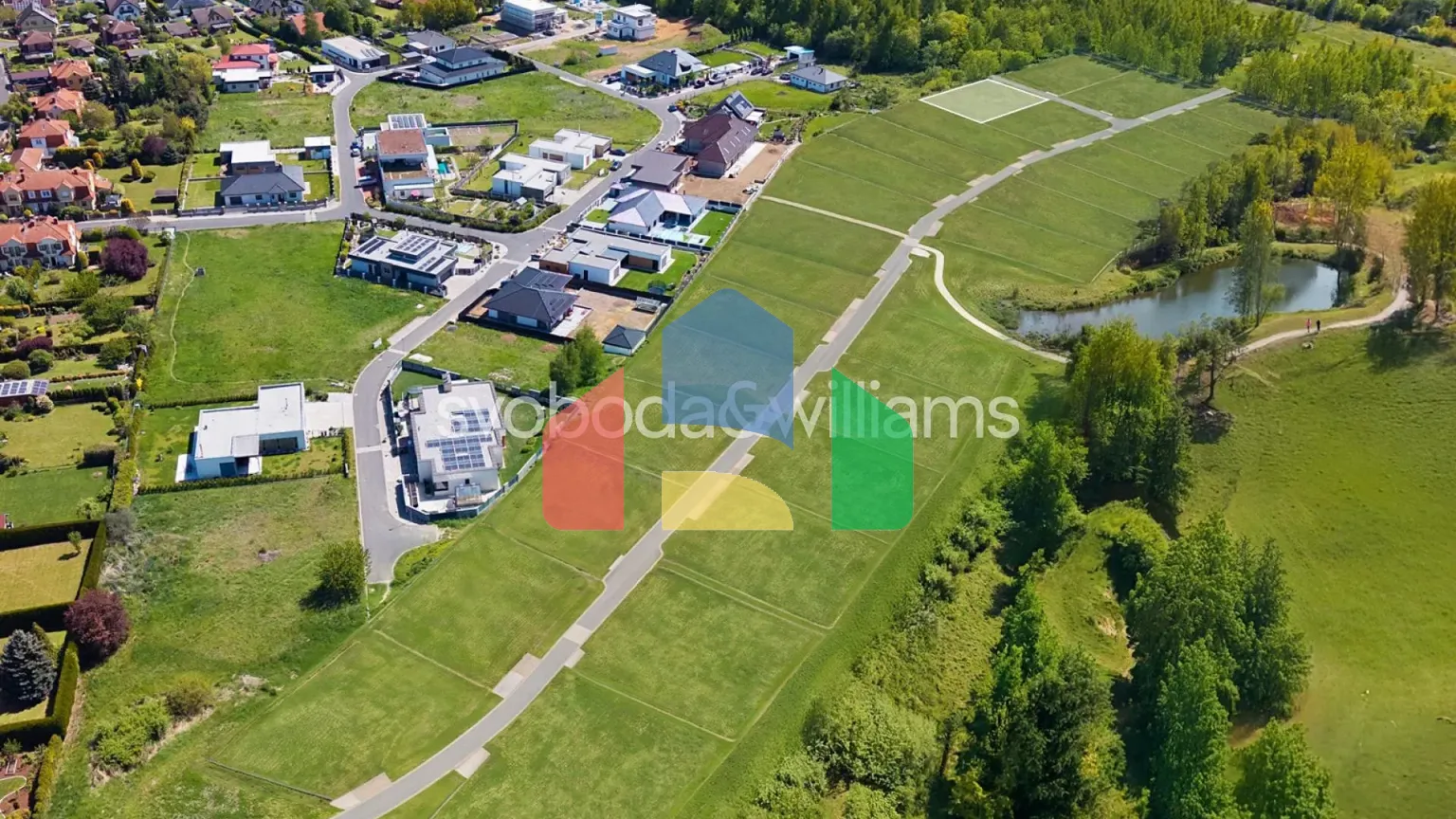 На продажу участки под строительство 932 m²