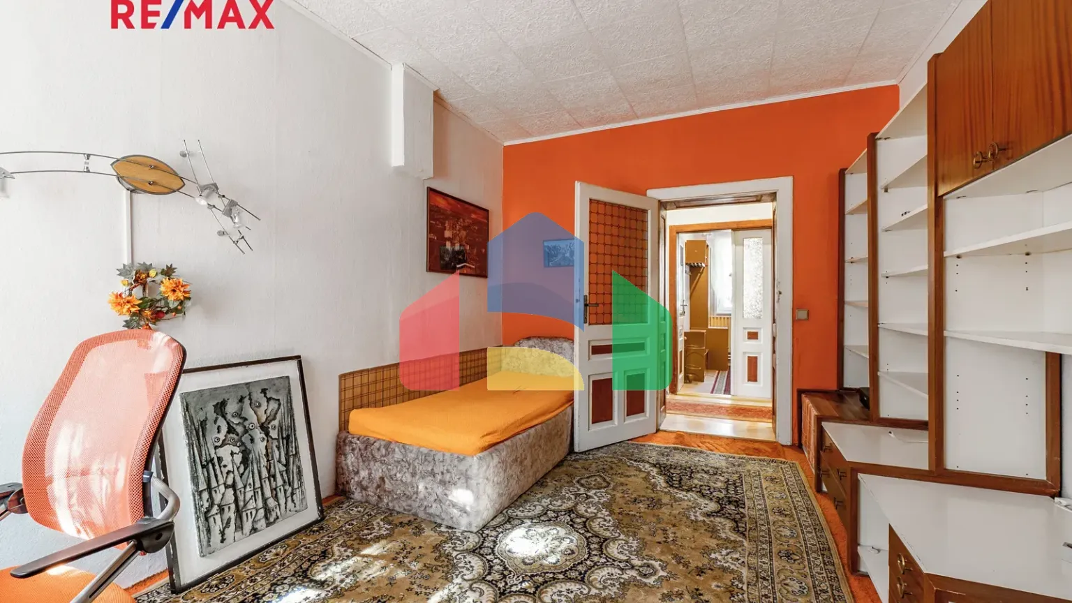 На продажу виллы 320 m², земельный участок 1286 m²