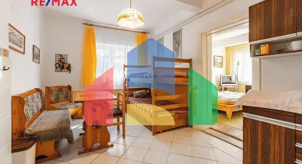 На продажу виллы 320 m², земельный участок 1286 m²