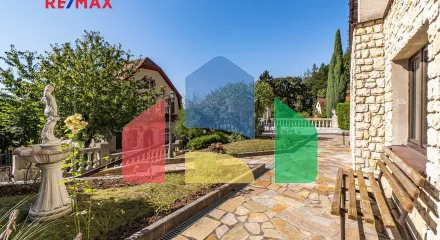 На продажу виллы 320 m², земельный участок 1286 m²