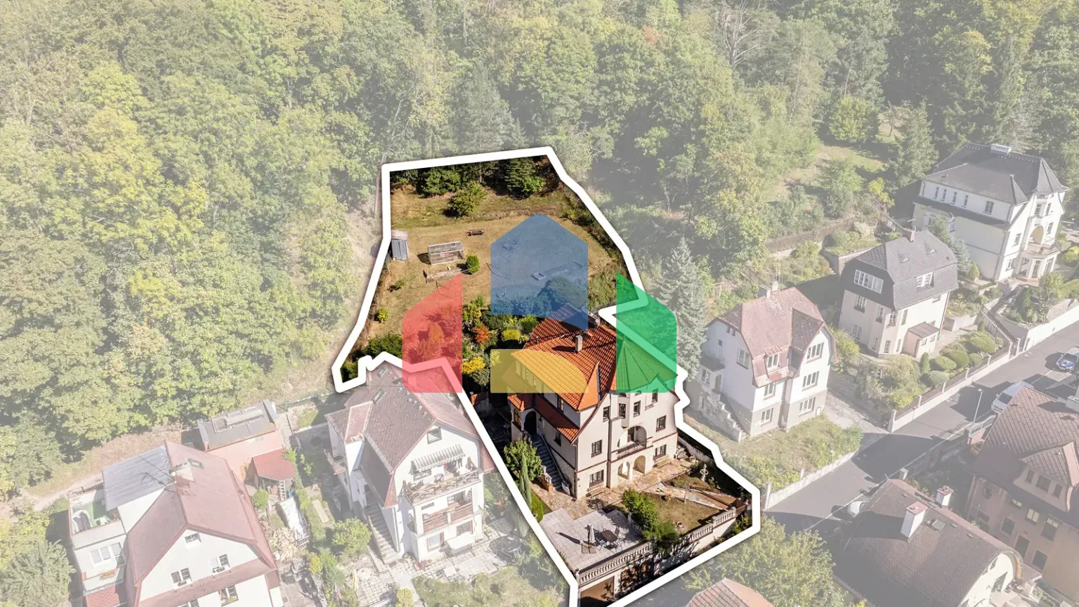 На продажу виллы 320 m², земельный участок 1286 m²