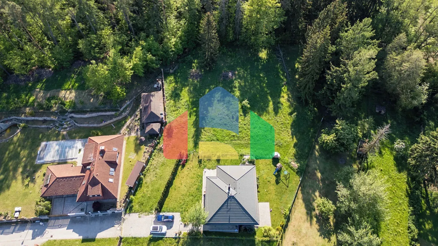 На продажу участки под строительство 3902 m²