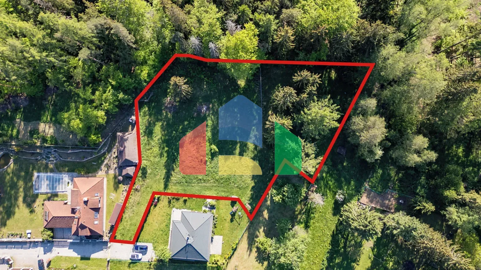 На продажу участки под строительство 3902 m²