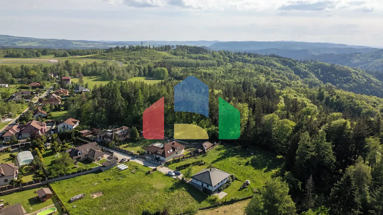 На продажу участки под строительство 3902 m²