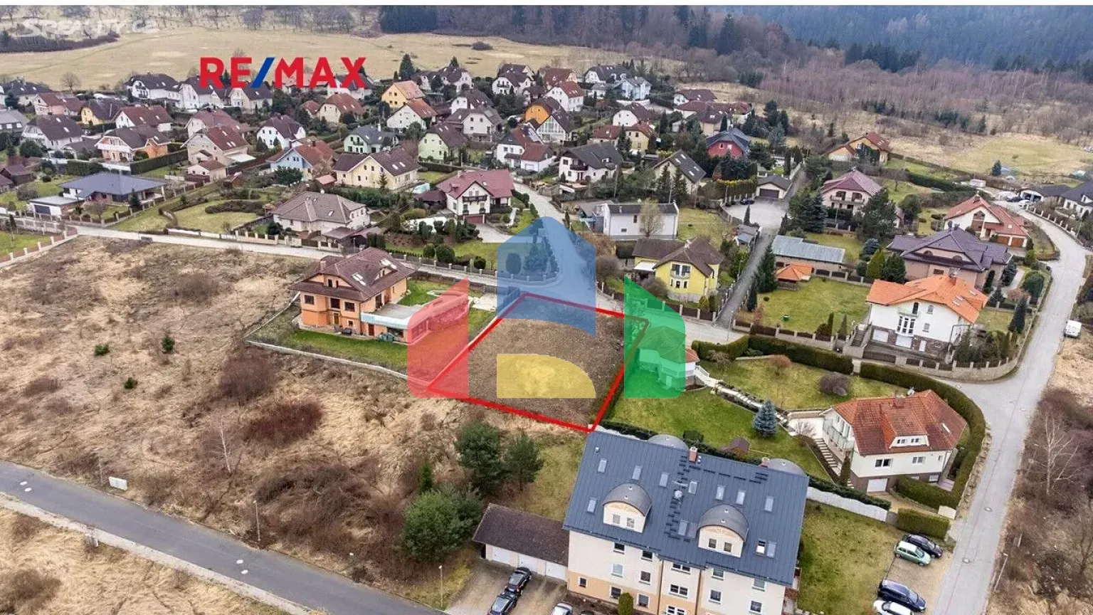 На продажу участки под строительство 822 m²