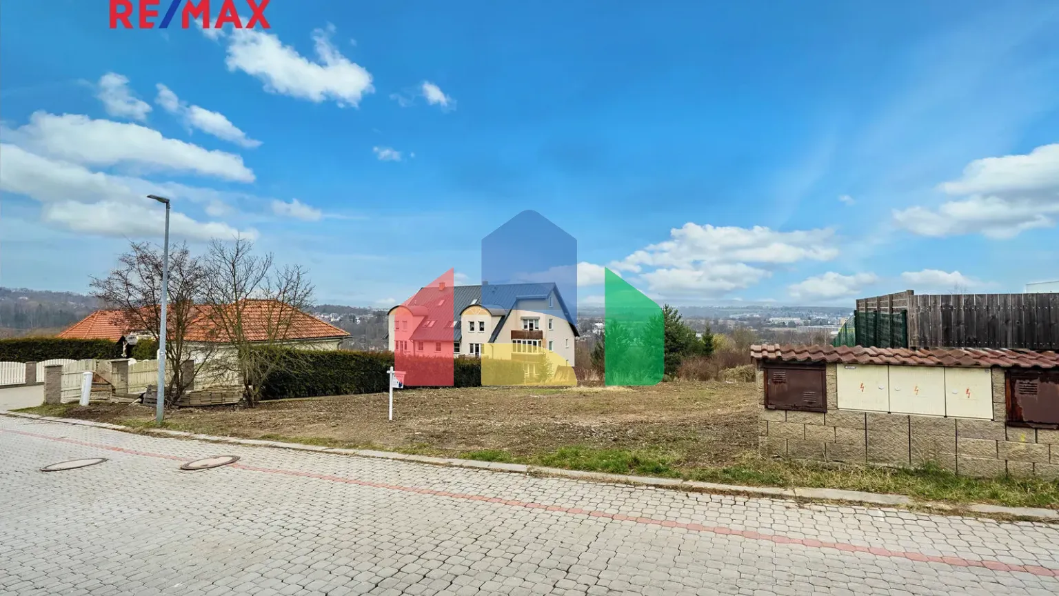 На продажу участки под строительство 822 m²