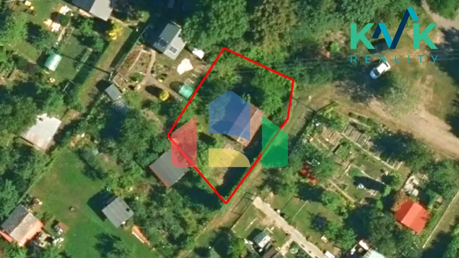 На продажу хижины 23 m², земельный участок 392 m²