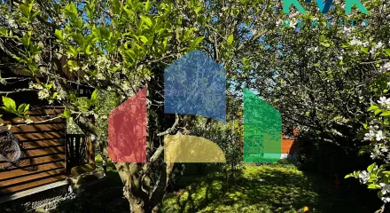 На продажу хижины 23 m², земельный участок 392 m²