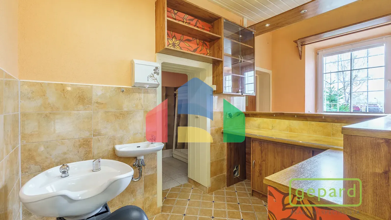 На продажу квартира не стандарт 120 m²