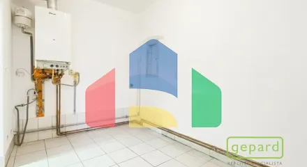 На продажу квартира не стандарт 120 m²