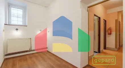 На продажу квартира не стандарт 120 m²