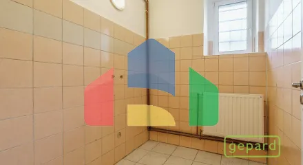 На продажу квартира не стандарт 120 m²